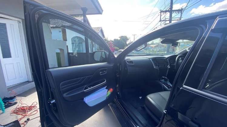 Balmain Dyed Window Tinting